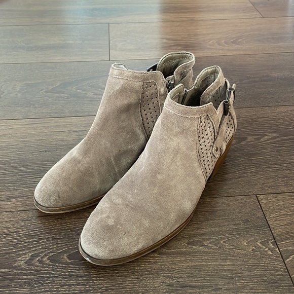 Vince Camuto low boot heels for sale. Shipping price varies. - Picture 2 of 4